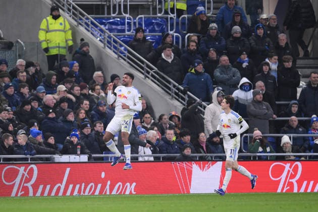 Everton v Leeds United, Premier League Leeds United s James Justin celebrates scoring the first goal of the game during the Everton v Leeds United Premier League match at the Hill Dickinson Stadium, Liverpool, England on 26 January 2026 Credit: Gary Oakley Every Second Media Editorial use only. All images are copyright Every Second Media Limited. No images may be reproduced without prior permission. All rights reserved. Premier League and Football League images are subject to licensing agreements with Football DataCo Limited. see https: www.football-dataco.com Copyright: xIMAGO EveryxSecondxMediax ESM-1774-0020 GaryxOakleyx xEveryxSecondxMediax