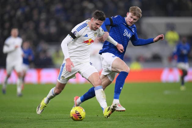 Everton v Leeds United, Premier League Leeds United s Anton Stach and Everton s Jarrad Branthwaite compete during the Everton v Leeds United Premier League match at the Hill Dickinson Stadium, Liverpool, England on 26 January 2026 Credit: Gary Oakley Every Second Media Editorial use only. All images are copyright Every Second Media Limited. No images may be reproduced without prior permission. All rights reserved. Premier League and Football League images are subject to licensing agreements with Football DataCo Limited. see https: www.football-dataco.com Copyright: xIMAGO EveryxSecondxMediax ESM-1774-0026 GaryxOakleyx xEveryxSecondxMediax