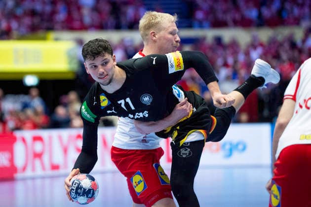 European Men s Handball Championship: Denmark - Germany Germany s Marko Grgic in action with Denmark s Magnus Saugstrup during the EHF Euro 2026 main round men s handball match between Denmark and Germany at Jyske Bank Boxen in Herning, Monday, January 26, 2026. (Photo: Bo Amstrup Ritzau Scanpix) , Herning Denmark Mors Copyright: BoxAmrstrupx xRitzauxScanpix BoxAmstrupx spdk20260126-222952-L