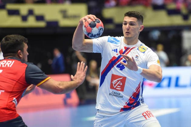 Handball I Herren I Europameisterschaft 2026 I Hauptrunden-Gruppe II I 3. Spieltag I Spanien - Frankreich I 26.01.2026 Aymeric Minne (4, Frankreich) Copyright: xLobeca JanxKirschnerx