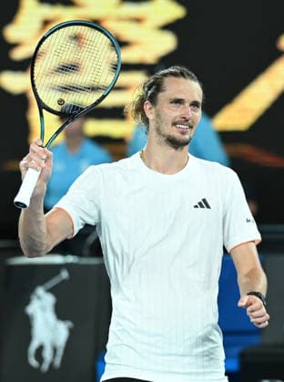 TENNIS AUSTRALIAN OPEN, Alexander Zverev of Germany celebrates winning the Men™s quarter final match against Learner Tien of USA on day 10 of the 2026 Australian Open tennis tournament at Melbourne Park in Melbourne, Tuesday, January 27, 2026. ( NO ARCHIVING MELBOURNE VICTORIA AUSTRALIA  Copyright: xJAMESxROSSx 20260127197305080111