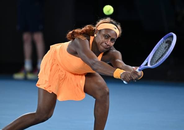 (260127) -- MELBOURNE, Jan. 27, 2026 -- Coco Gauff hits a return during the women s singles quarterfinal match between Coco Gauff of the United States and Elina Svitolina of Ukraine at the Australian Open tennis tournament in Melbourne, Australia, Jan. 27, 2026. (Photo by Xinhua) (SP)AUSTRALIA-MELBOURNE-TENNIS-AUSTRALIAN OPEN-WOMEN S SINGLES-QUARTERFINAL WangxShen 