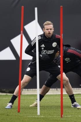 AMSTERDAM - Davy Klaasen of Ajax during a training session at the Toekomst training complex on the day before the Champions League match between Ajax and Olympiakos Piraeus. ANP OLAF KRAAK xVIxANPxSportx xxANPxIVx 548753761 originalFilename: 548753761.jpg