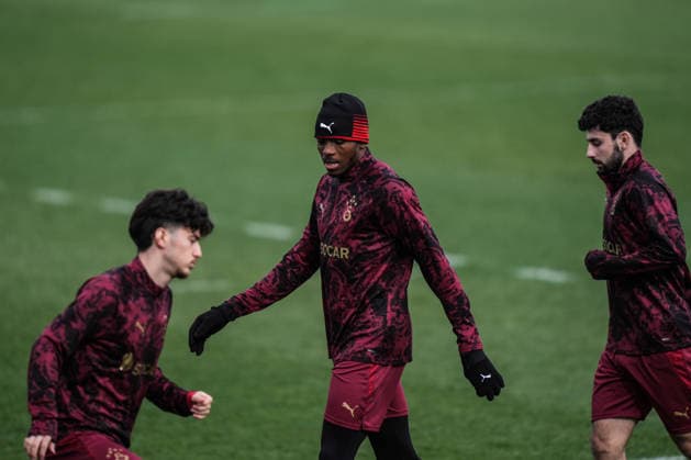 Galatasaray complete preparations for UEFA Champions League clash against Manchester City ISTANBUL, TURKIYE - JANUARY 27: Victor Osimhen (C) takes part in a training session at Kemerburgaz Metin Oktay Facilities in Istanbul, Turkiye on January 27, 2026. Galatasaray completed their preparations under the supervision of head coach Okan Buruk ahead of the UEFA Champions League Week 8 away match against Manchester City. Hakan Akgun Anadolu Istanbul Turkey. Editorial use only. Please get in touch for any other usage.  Copyright: x2026xAnadoluxHakanxAkgunx