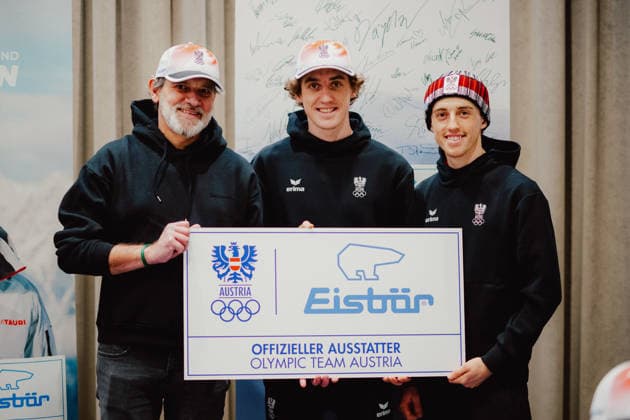 OLYMPICS - Winter Olympic Games, Olympische Spiele, Olympia, OS Milano Cortina 2026 VIENNA,AUSTRIA,26.JAN.26 - OLYMPICS - Winter Olympic Games Milano Cortina 2026, preview, OEOC equipping. Image shows Juergen Nairz (Eisbaer), Stefan Rettenegger (AUT) and Thomas Rettenegger (AUT).  GEPAxpictures xAlexanderxSolc