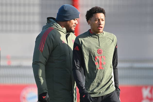 Trainer Vincent KOMPANY (Bayern Muenchen),re: Cassiano KIALA (Bayern Muenchen). Vorschau Fussball Champions League,Saison 2025 26, Ligaphase Abschlusstraining,Training PSV Eindhoven - FC Bayern Muenchen am 27.01.2026.