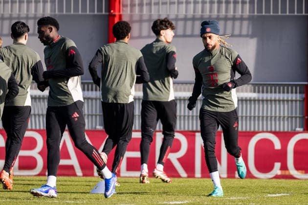 MUENCHEN, GERMANY - JANUARY 27: Sacha Boey (FC Bayern Muenchen, 23) during the MD-1 practice session before the UEFA Champions league match between PSV Eindhoven and FC Bayern Muenchen on matchday 8 of the UEFA Champions League at Trainingsgelaende an der Saebenerstr. on January 27, 2026 in Muenchen, Germany. Bavaria Germany Copyright: xSteffiexWunderlx