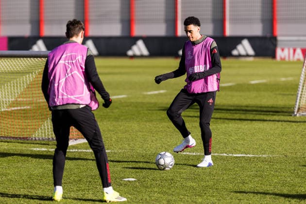 MUENCHEN, GERMANY - JANUARY 27: Jamal Musiala (FC Bayern Muenchen, 10) during the MD-1 practice session before the UEFA Champions league match between PSV Eindhoven and FC Bayern Muenchen on matchday 8 of the UEFA Champions League at Trainingsgelaende an der Saebenerstr. on January 27, 2026 in Muenchen, Germany. Bavaria Germany Copyright: xSteffiexWunderlx