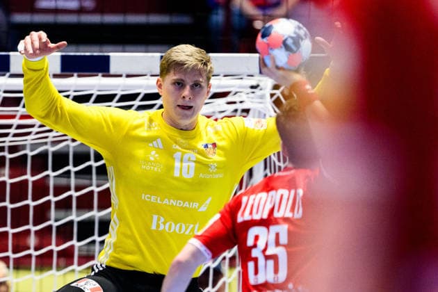 260127 Goalkeeper Viktor Hallgrimsson of Iceland during the EHF European Handball Championship main round match between Switzerland and Iceland on January 27, 2026 in Malmö. Photo: Petter Arvidson BILDBYRAN kod PA PA1140 handball handboll handball handbolls-em 2026 schweiz island ehf european handball championship switzerland iceland bbeng Copyright: PETTERxARVIDSON BB260127PA028