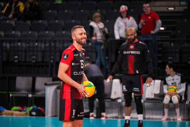 Volleyball I Herren I Saison 2025-2026 I CEV Champions League I CLVM72 I SVG Lüneburg - Asseco Resovia Rzeszow I 27.01.2026 Einzelfoto, Freisteller, Einzelbild, Cut-out, isoliertes Motiv, Sportaufnahme, Nahaufnahme, freigestellt, freigestellte Aufnahme, Aufnahme, Einzeln: Pawel Zatorski (16, Asseco Resovia Rzeszow) lächelt auf dem Feld Copyright: xLobeca Bjorn-OlexKehmx