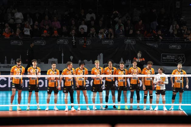 DEU, Champions League, BR Volleys vs. VK Lvi Prag, 27.01.2026, Max-Schmeling-Halle, Berlin, DEU, Champions League, BR Volleys vs. VK Lvi Prag, im Bild BR Volleys-Spielerkreis