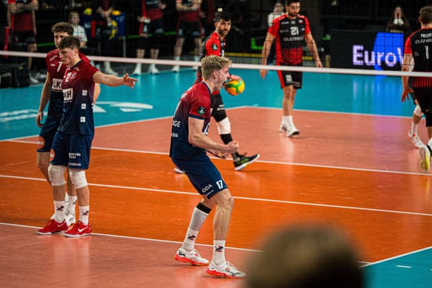 Volleyball I Herren I Saison 2025-2026 I CEV Champions League I CLVM72 I SVG Lüneburg - Asseco Resovia Rzeszow I 27.01.2026 Axel Valentin Enlund (17, SVG Lüneburg) schreit vor Freude auf dem Feld nach Punktgewinn Copyright: xLobeca Bjorn-OlexKehmx