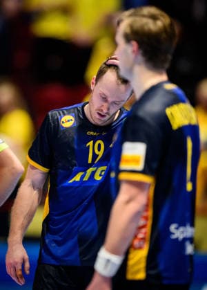 260127 Felix Claar of Sweden looks dejected after the EHF European Handball Championship main round match between Sweden and Hungary on January 27, 2026 in Malmö. Photo: Petter Arvidson BILDBYRAN kod PA PA1142 handball handboll handball handbolls-em 2026 sverige sweden hungary ehf european handball championship ungern bbeng depp Copyright: PETTERxARVIDSON BB260127PA281