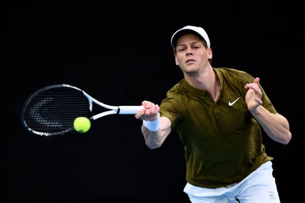 TENNIS AUSTRALIAN OPEN, Jannik Sinner of Italy in action during his men™s Quarterfinal against Ben Shelton of the USA on day 11 of the 2026 Australian Open tennis tournament at Melbourne Park in Melbourne, Wednesday, January 28, 2026. ( NO ARCHIVING MELBOURNE VICTORIA AUSTRALIA  Copyright: xJOELxCARRETTx 20260128199755462774