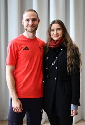 Verabschiedung der Olympiateilnehmer 2026 27.01.2026, Erfurt, egapark, Danakil, Verabschiedung der Thueringer Wintersportler, die an den Olympischen Winterspielen 2026 in Mailand und Cortina teilnehmen im Bild: Patrick Beckert (Eisschnelllauf, ESC Erfurt) und seine Frau Lara *** Farewell to the 2026 Olympic participants 27 01 2026, Erfurt, egapark, Danakil, Farewell to the Thuringian winter athletes taking part in the 2026 Winter Olympics in Milan and Cortina in the picture Patrick Beckert speed skating, ESC Erfurt and his wife Lara