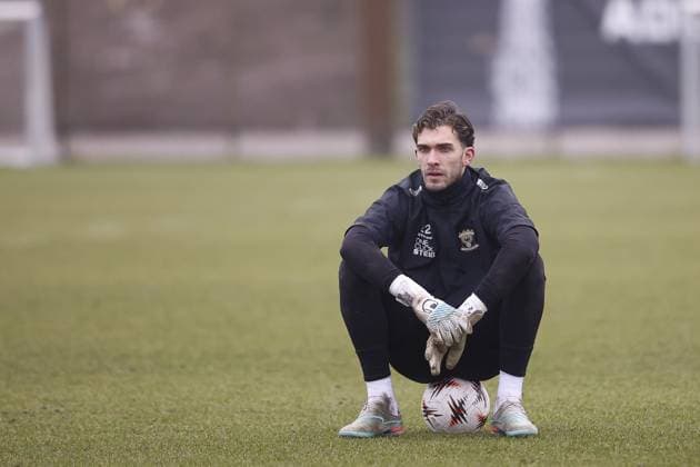 DEVENTER , 28-01-2026 , Stadium De Adelaarshorst , season 2025 2026 , UEFA Europa League League phase . Training before the Europa League match between Go Ahead Eagles and SC Braga, Picture shows GA Eagles goalkeeper Jari de Busser Training before Go Ahead Eagles - Braga  x201132238x Copyright: