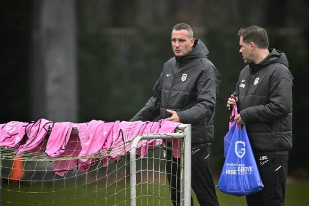 Genk s head coach Nicky Hayen and Genk s assistant coach Johan Van Rumst pictured during a training session of Belgian soccer team KRC Genk in Genk, on Wednesday 28 January 2026. The team is preparing for tomorrow s match against Swedish team Malmo FF, on day eight of the League phase of the UEFA Europa League tournament. JOHAN EYCKENS JohanxEyckens  x159242621x
