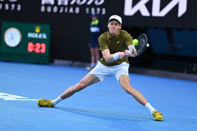 Australian Open - Jannik Sinner v Ben Shelton Jannik Sinner (ITA) during his quarter final round match at the 2026 Australian Open at Melbourne Park in Melbourne, Australia, on January 28, 2026. Photo by Corinne Dubreuil ABACAPRESS.COM Melbourne Australia  Copyright: xDubreuilxCorinne ABACAx