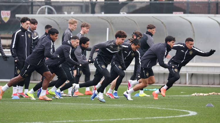 2026,01,28, Stuttgart, Fußball UEFA Europa League, Saison 2025-2026, VfB Stuttgart, Training, mitte Noah Darvich