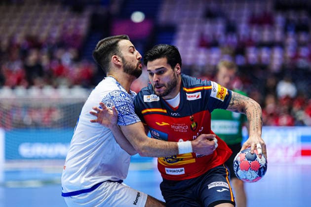 Miguel Neves (Portugal, 20), Natan Suarez (Spanien, 33) DEN, Spanien vs. Portugal, Handball, EHF Europameisterschaft 2026, Hauptrunde, Spieltag 4, 28.01.2026 DEN, Spanien vs. Portugal, Handball, EHF Europameisterschaft 2026, Hauptrunde, Spieltag 4, 28.01.2026 Herning Copyright: xEibner-Pressefoto MarcelxvonxFehrnx EP_MFN