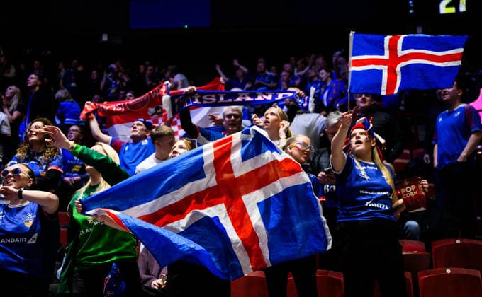 260128 Fans of Iceland during the EHF European Handball Championship main round match between Slovenia and Iceland on January 28, 2026 in Malmö. Photo: Petter Arvidson BILDBYRAN kod PA PA1143 handball handboll handball handbolls-em 2026 slovenien slovenia island ehf european handball championship iceland bbeng Copyright: PETTERxARVIDSON BB260128PA032