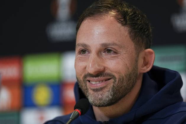 Ahead of FCSB v Fenerbahce - UEFA Europa League BUCHAREST, ROMANIA - JANUARY 28: Head coach Domenico Tedesco of Fenerbahce speaks during the press conference, PK, Pressekonferenz ahead of the UEFA Europa League Week 8 football match between FCSB and Fenerbahce at the National Arena in Bucharest, Romania on January 28, 2026. Arife Karakum Anadolu Bucharest Romania. Editorial use only. Please get in touch for any other usage.  Copyright: x2026xAnadoluxArifexKarakumx