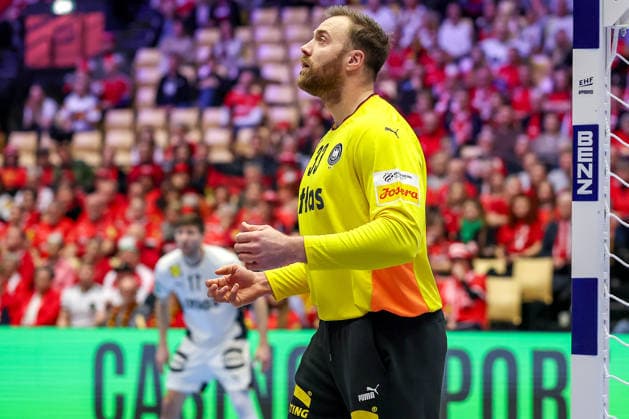 28.01.2026, Handball, Men s EHF EURO 2026, Deutschland - Frankreich, Jyske Bank Boxen in Herning, Dänemark, Main Round: Andreas Wolff (Germany 33) gestikulierend auf dem Spielfeld Dänemark
