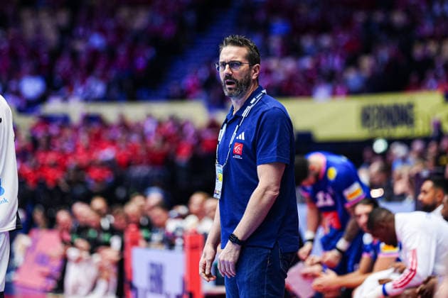 Guillaume Gille (Frankreich, Trainer) DEN, Deutschland vs. Frankreich, Handball, EHF Europameisterschaft 2026, Hauptrunde, Spieltag 4, 28.01.2026 DEN, Deutschland vs. Frankreich, Handball, EHF Europameisterschaft 2026, Hauptrunde, Spieltag 4, 28.01.2026 Herning Copyright: xEibner-Pressefoto MarcelxvonxFehrnx EP_MFN