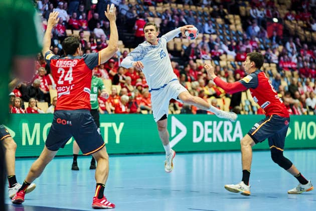 DENMARK EM Men s Handball: Spain - Portugal Portugal s Francisco Costa in a duel with Spain s Daniel Dujshebaev during the EHF Euro 2026 main round men s handball match between Spain and Portugal at Jyske Bank Boxen in Herning, Wednesday, January 28, 2026. (Photo: Thomas Traasdahl Ritzau Scanpix) , Herning Denmark Copyright: RitzauxScanpix ThomasxTraasdahlx spdk20260128-162349-L