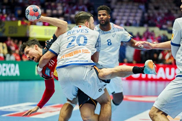 DENMARK European Men s Handball Championship: Spain - Portugal Spain s Alex Dujshebaev in a duel with Portugal s Miguel Neves during the EHF Euro 2026 main round men s handball match between Spain and Portugal at Jyske Bank Boxen in Herning, Wednesday, January 28, 2026. (Photo: Thomas Traasdahl Ritzau Scanpix) , Herning Denmark Copyright: RitzauxScanpix ThomasxTraasdahlx spdk20260128-172400-L