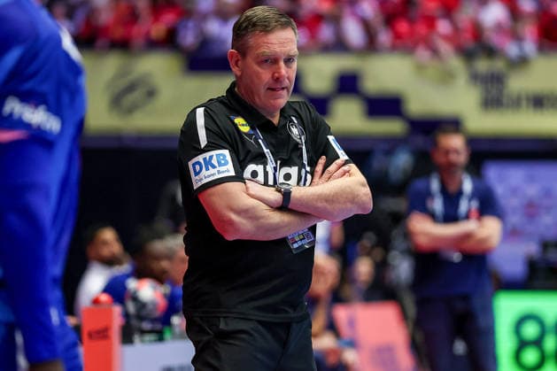 28.01.2026, Handball, Men s EHF EURO 2026, Deutschland - Frankreich, Jyske Bank Boxen in Herning, Dänemark, Main Round: Headcoach Alfred Gislason (Germany hc) gestikulierend am Spielfeldrand Dänemark