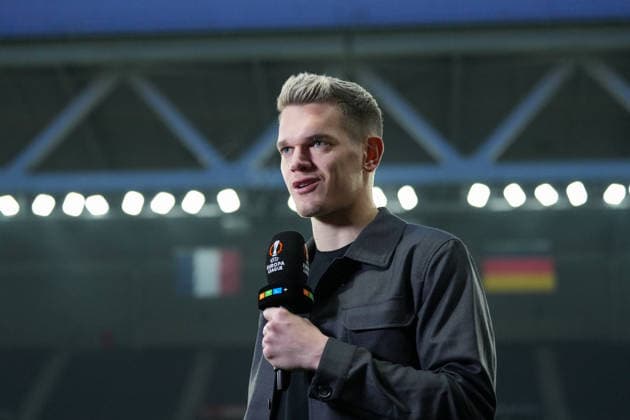 Matthias Ginter (SC Freiburg, 28) im Gespräch mit RTL , Frankreich, Fussball, UEFA Europa League, 8.Spieltag, Ligaphase, 2025 2026, OSC Lille vs. SC Freiburg, 28.01.2026, Pressekonferenz des SC Freiburg vor dem letzten Europa League Spiel in der Ligaphase, Pressegespräch, Stade Pierre-Mauroy, Lille, Frankreich, Pressekonferenz des SC Freiburg vor dem letzten Europa League Spiel in der Ligaphase, Pressegespräch Lille Stade Pierre-Mauroy DÃ partements Nord, Hauts-de-Fra Frankreich Copyright: xArnexAmbergx