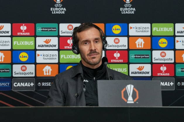 Julian Schuster (SC Freiburg, Trainer) , Frankreich, Fussball, UEFA Europa League, 8.Spieltag, Ligaphase, 2025 2026, OSC Lille vs. SC Freiburg, 28.01.2026, Pressekonferenz des SC Freiburg vor dem letzten Europa League Spiel in der Ligaphase, Pressegespräch, Stade Pierre-Mauroy, Lille, Frankreich, Pressekonferenz des SC Freiburg vor dem letzten Europa League Spiel in der Ligaphase, Pressegespräch Lille Stade Pierre-Mauroy DÃ partements Nord, Hauts-de-Fra Frankreich Copyright: xArnexAmbergx