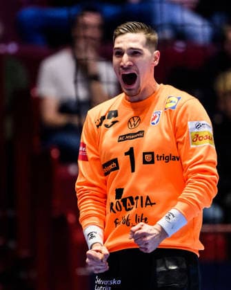 260128 Goalkeeper Dominik Kuzmanovic of Croatia celebrates during the EHF European Handball Championship main round match between Croatia and Hungary on January 28, 2026 in Malmö. Photo: Petter Arvidson BILDBYRAN kod PA PA1144 handball handboll handball handbolls-em 2026 croatia hungary kroatien ungern ehf european handball championship bbeng grappa33jubel celebrates Copyright: PETTERxARVIDSON BB260128PA052