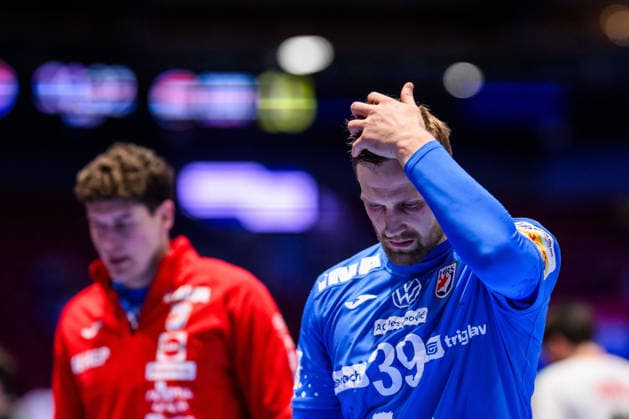 260128 David Mandic of Croatia looks dejected during the EHF European Handball Championship main round match between Croatia and Hungary on January 28, 2026 in Malmö. Photo: Petter Arvidson BILDBYRAN kod PA PA1144 handball handboll handball handbolls-em 2026 croatia hungary kroatien ungern ehf european handball championship bbeng grappa33depp Copyright: PETTERxARVIDSON BB260128PA059