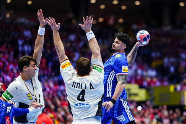 Wurf Tor Elohim Prandi (Frankreich, 08) DEN, Deutschland vs. Frankreich, Handball, EHF Europameisterschaft 2026, Hauptrunde, Spieltag 4, 28.01.2026 DEN, Deutschland vs. Frankreich, Handball, EHF Europameisterschaft 2026, Hauptrunde, Spieltag 4, 28.01.2026 Herning Copyright: xEibner-Pressefoto MarcelxvonxFehrnx EP_MFN