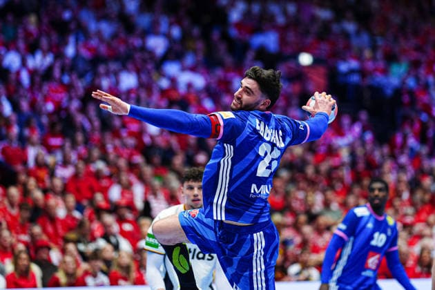 Wurf Tor Ludovic Fabregas (Frankreich, 23) DEN, Deutschland vs. Frankreich, Handball, EHF Europameisterschaft 2026, Hauptrunde, Spieltag 4, 28.01.2026 DEN, Deutschland vs. Frankreich, Handball, EHF Europameisterschaft 2026, Hauptrunde, Spieltag 4, 28.01.2026 Herning Copyright: xEibner-Pressefoto MarcelxvonxFehrnx EP_MFN
