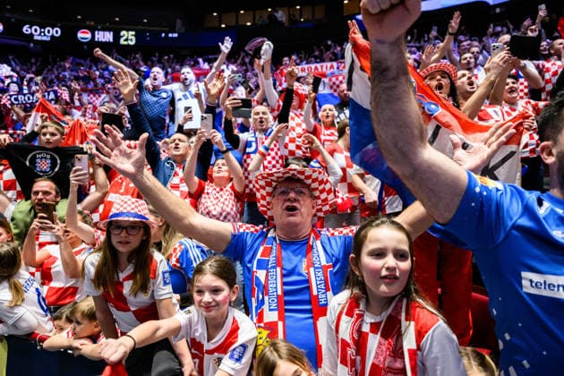 260128 Players of Croatia celebrate after the EHF European Handball Championship main round match between Croatia and Hungary on January 28, 2026 in Malmö. Photo: Petter Arvidson BILDBYRAN kod PA PA1144 handball handboll handball handbolls-em 2026 croatia hungary kroatien ungern ehf european handball championship bbeng grappa33 jubel Copyright: PETTERxARVIDSON BB260128PA094