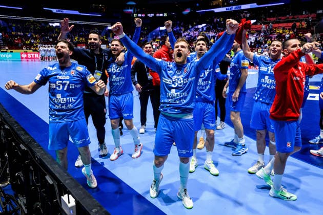 260128 Filip Glavas and David Mandic of Croatia celebrate after the EHF European Handball Championship main round match between Croatia and Hungary on January 28, 2026 in Malmö. Photo: Petter Arvidson BILDBYRAN kod PA PA1144 handball handboll handball handbolls-em 2026 croatia hungary kroatien ungern ehf european handball championship bbeng grappa33 jubel Copyright: PETTERxARVIDSON BB260128PA100