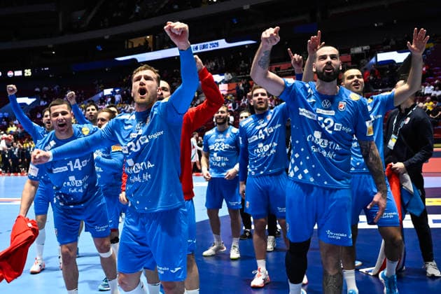 Croatia s David MandiÄ‡ and Leon Susnja celebrate with their teammates after winning against Hungary, 27-25, during the 2026 EHF European Men s Handball Championship (the EHF Euro 2026) main round match between Croatia and Hungary at Malmö Arena, in Malmö, Sweden, on January 28, 2026. MALMÖ SWEDEN x50090x