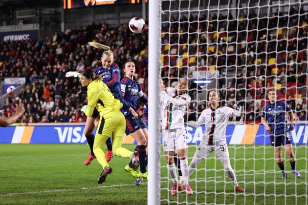 Arsenal v ASFAR Women 28 January 2026, London - FIFA Womens Champions Cup - Semi Final - Arsenal v ASFAR - Stina Blackstenius of Arsenal scores their first goal - Photo: Jacques Feeney Offside. London UK Copyright: xJacquesxFeeneyx xOffsidexOffside