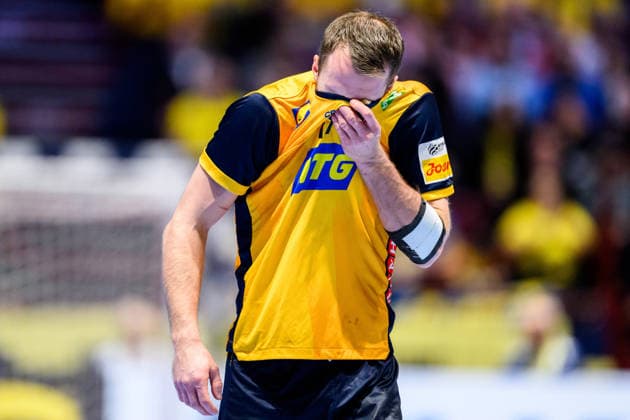 260128 Felix Claar of Sweden looks dejecte during the EHF European Handball Championship main round match between Switzerland and Sweden on January 28, 2026 in Malmö. Photo: Petter Arvidson BILDBYRAN kod PA PA1145 handball handboll handball handbolls-em 2026 schweiz sverige sweden ehf european handball championship switzerland bbeng depp Copyright: PETTERxARVIDSON BB260128PA107