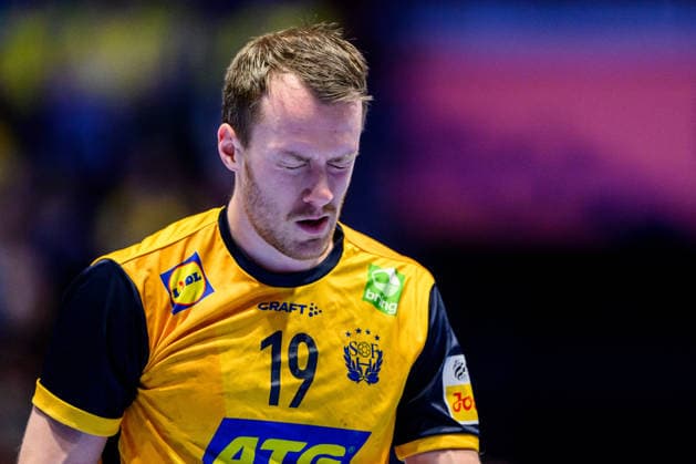 260128 Felix Claar of Sweden looks dejected during the EHF European Handball Championship main round match between Switzerland and Sweden on January 28, 2026 in Malmö. Photo: Petter Arvidson BILDBYRAN kod PA PA1145 handball handboll handball handbolls-em 2026 schweiz sverige sweden ehf european handball championship switzerland bbeng depp Copyright: PETTERxARVIDSON BB260128PA110