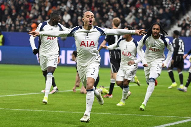 28.01.2026, xjhx, Fussball UEFA Champions League, Eintracht Frankfurt - Tottenham Hotspur v.l. Jubel nach dem aberkannten Tor von Xavi Simons (Tottenham Hotspur) Frankfurt am Main