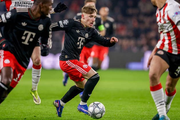 2026-01-28 PSV Eindhoven v FC Bayern Munich - UEFA Champions League 2025 26 League Phase MD8 EINDHOVEN, NETHERLANDS - JANUARY 28: Lennart Karl of FC Bayern Munich runs with the ball during the UEFA Champions League 2025 26 League Phase MD8 match between PSV Eindhoven and FC Bayern Munich at Philips Stadion on January 28, 2026 in Eindhoven, Netherlands. Eindhoven Philips Stadion Netherlands Content not available for redistribution in The Netherlands directly or indirectly through any third parties. Copyright: xBroerxvanxdenxBoomx