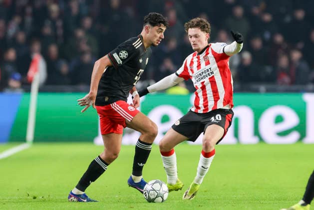 Aleksandar Pavlovic (FC Bayern München) und Paul Wanner (PSV Eindhoven) kaempfen um den Ball, UEFA Champions League 2025 26 League Phase MD8, PSV Eindhoven v FC Bayern München, PSV Stadion am 28. January 2026 in Eindhoven, Niederlande. (Foto von Marco Steinbrenner DeFodi Images) Aleksandar Pavlovic (FC Bayern München) und Paul Wanner (PSV Eindhoven) battle for the ball, UEFA Champions League 2025 26 League Phase MD8, PSV Eindhoven v FC Bayern München, PSV Stadion, January 28, 2026 in Eindhoven, Netherlands. (Photo by Marco Steinbrenner DeFodi Images) -