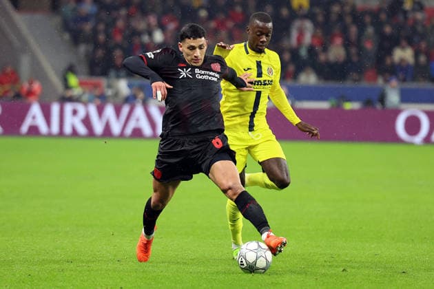 28.01.2026, xrekx, Fussball UEFA Champions League, Bayer 04 Leverkusen - FC Villareal v.l. Equi Fernandez (Bayer 04 Leverkusen) Nicolas PÃ pÃ (FC Villarreal) Zweikampf, Aktion, action, battle for the ball (DFL DFB REGULATIONS PROHIBIT ANY USE OF PHOTOGRAPHS as IMAGE SEQUENCES and or QUASI-VIDEO) Leverkusen