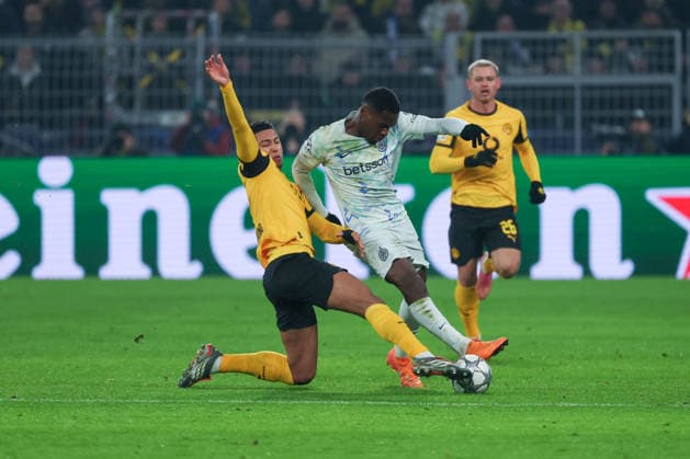 UEFA Champions League - Borussia Dortmund - Inter Mailand am 28.01.2026 im Signal Iduna Park in Dortmund Emre Can (Dortmund 23) im Zweikampf gegen Marcus Thuram (Inter 9).