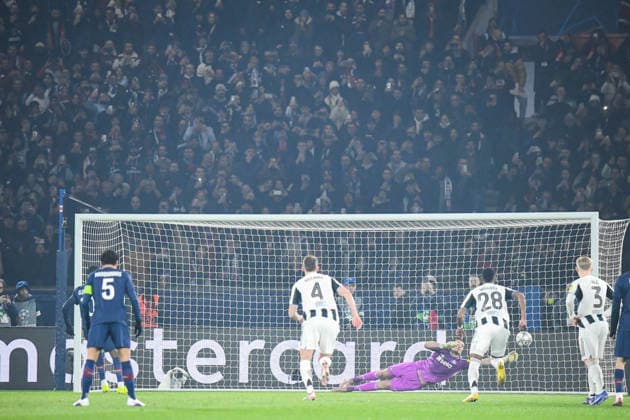 FOOTBALL : Paris Saint Germain vs Newcastle United - Ligue des Champions - Phase de Ligue - JournÃ e 8 - 28 01 2026 Penalty arrÃªtÃ par Nick Pope (Newcastle United) ParisFrance  Copyright: xBaptistexAutissierx
