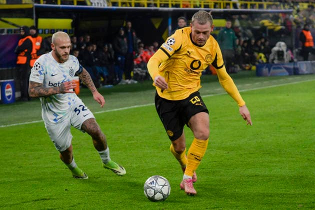 v. li. im Zweikampf Federico Dimarco (Inter 32) Julian Ryerson (Dortmund 26) 28.01.2026 Fussball, Champions League, Borussia Dortmund vs Inter Mailand , Signal Iduna Park, Dortmund,